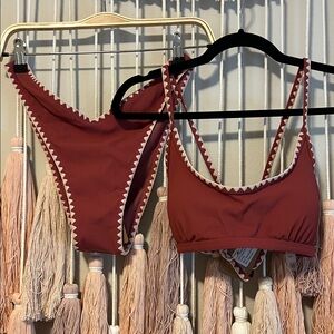 Berlook  Bikini Set with cute trim size L NWT